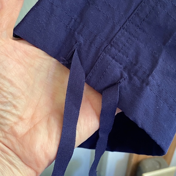 DANSKIN Now Capri Bundle Two Pairs Like New Navy & Soft Silver Sports Size 4/6 - Picture 6 of 11